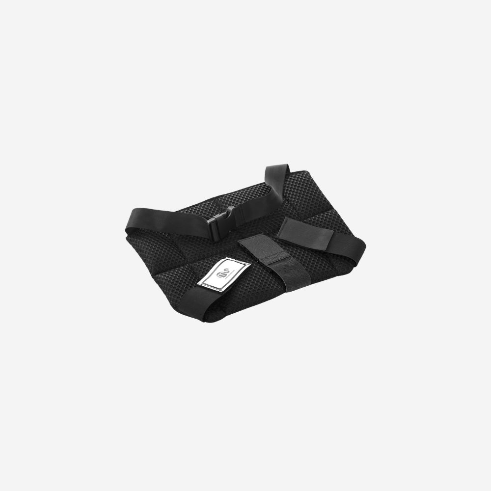 Alimenta a tu bebé con total comodidad gracias al cojín de brazo de Cambrass. Su diseño ergonómico permite sujetar al pequeño de forma sencilla durante la lactancia, proporcionando un apoyo suave (6)